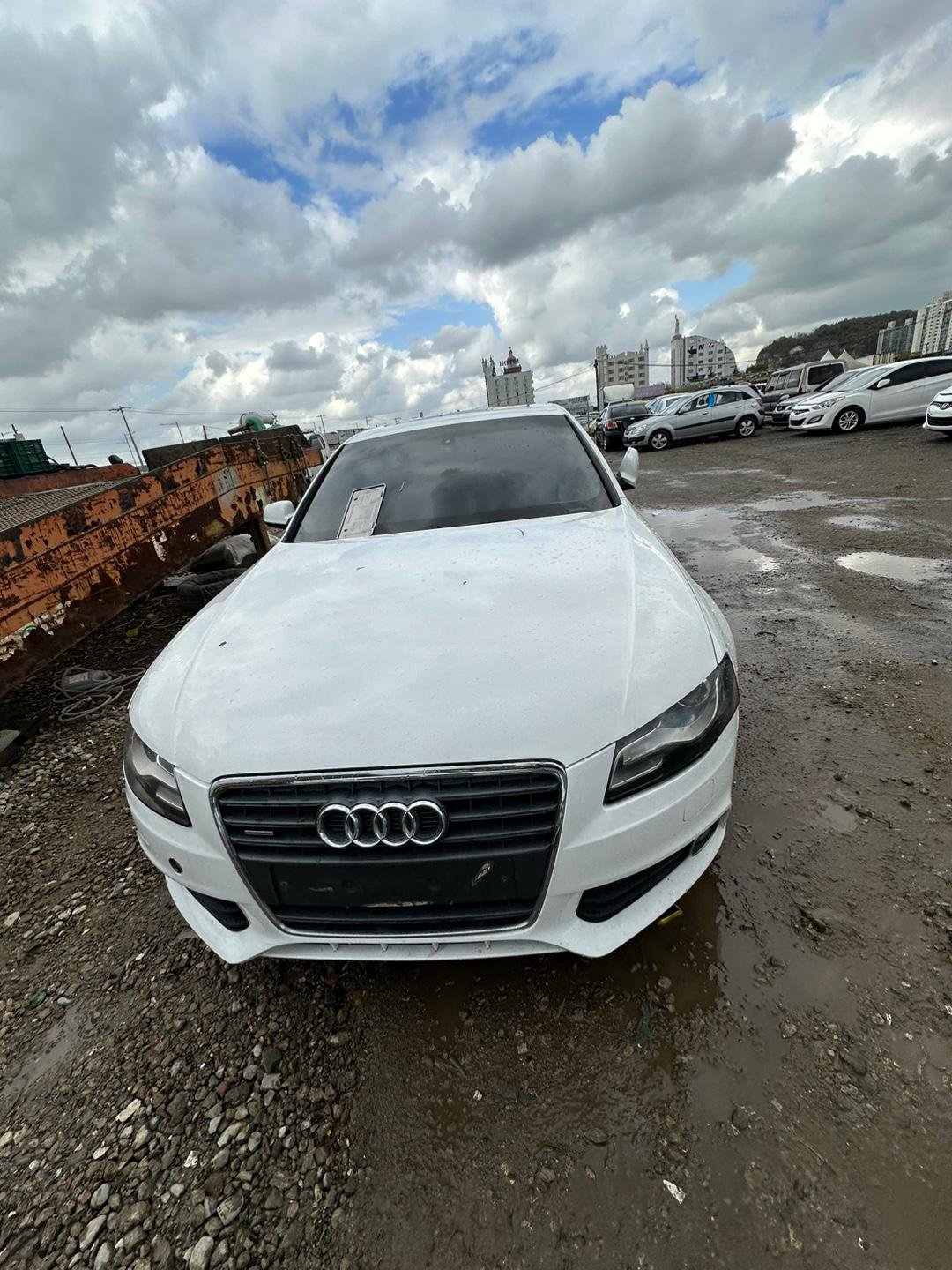 Audi A4 2.0 TFSI 2009 - white — Korean used car export by HD Trading (photo 1)