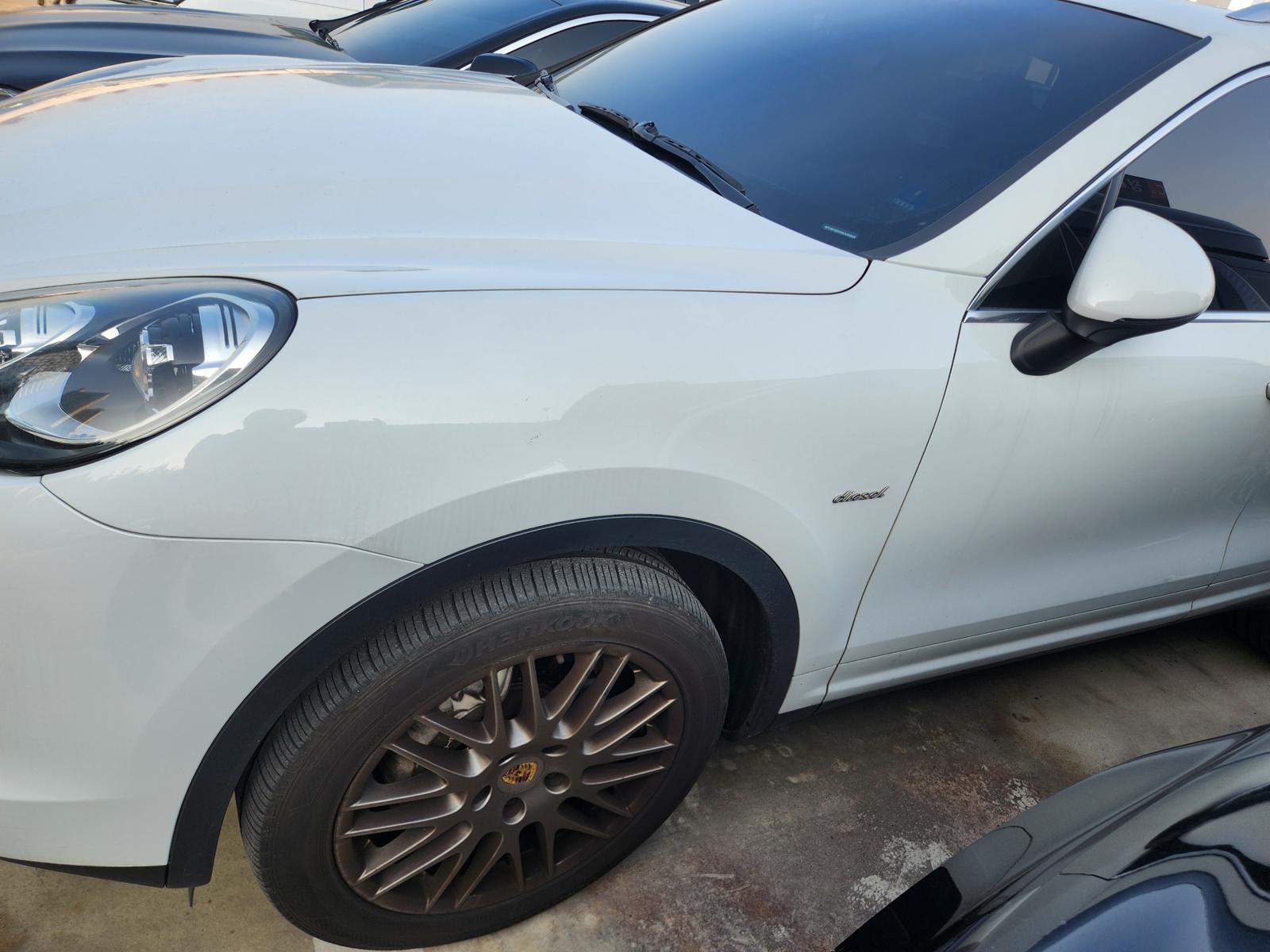 Porsche Cayenne Diesel 2015-2018 - White - HD Trading Korea car export
