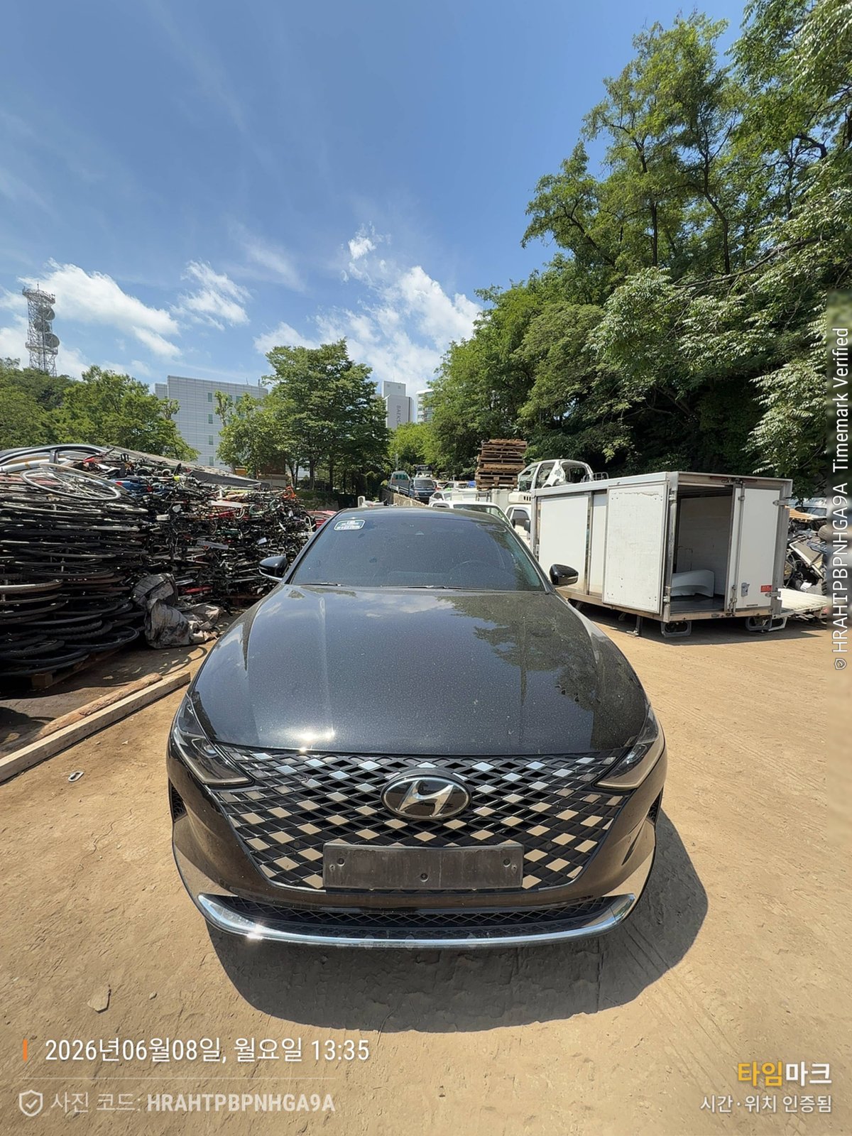 Hyundai Grandeur 2021 - black — Korean used car export by HD Trading (photo 1)