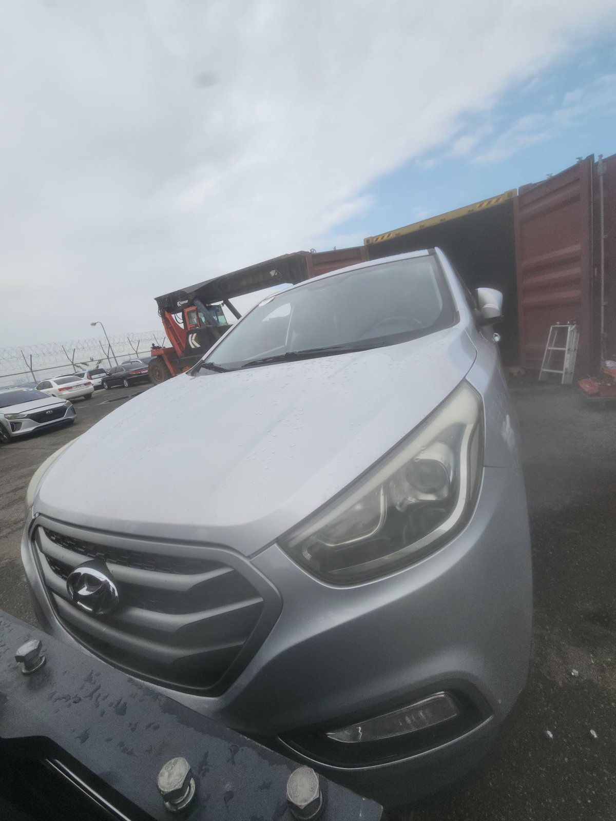 Hyundai Tucson (ix35) 2014 - silver — Korean used car export by HD Trading (photo 1)