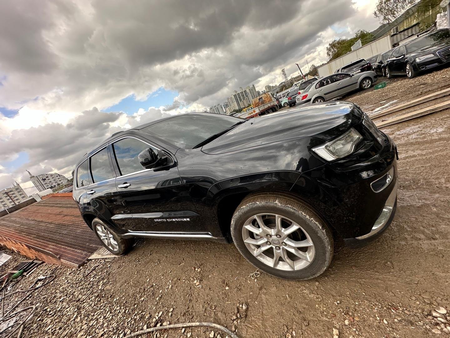 Jeep Grand Cherokee 3.0L Summit 2015 - black — Korean used car export by HD Trading (photo 2)