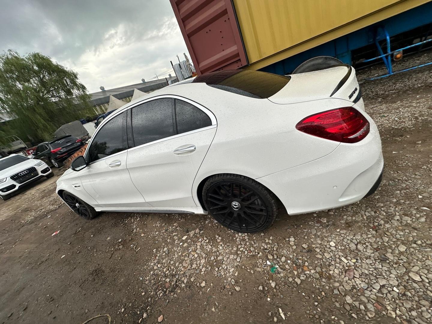Mercedes-Benz AMG C63 2015 - white — Korean used car export by HD Trading (photo 2)