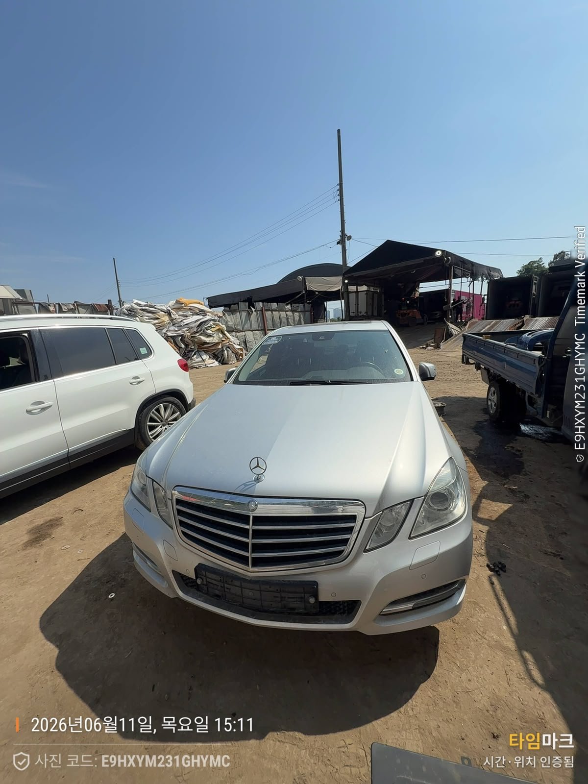 Mercedes-Benz E 220 CDI 2013 - silver — Korean used car export by HD Trading (photo 1)