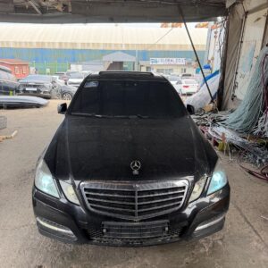 Mercedes-Benz E220 CDI (W212) 2012 - black — Korean used car export by HD Trading (photo 1)