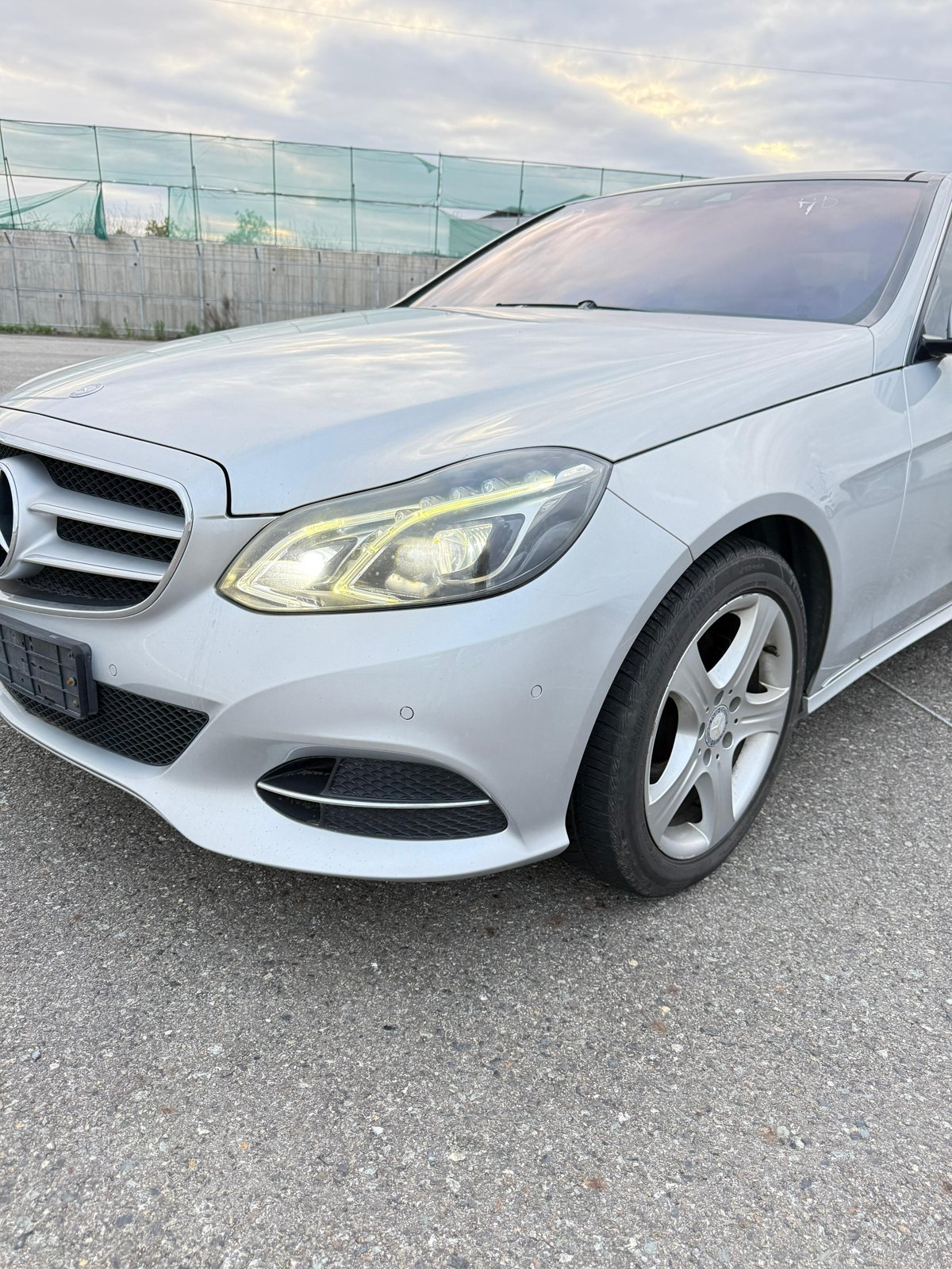 Mercedes-Benz E250 CDI 4MATIC 2014 - Silver — Korean used car export by HD Trading (photo 2)