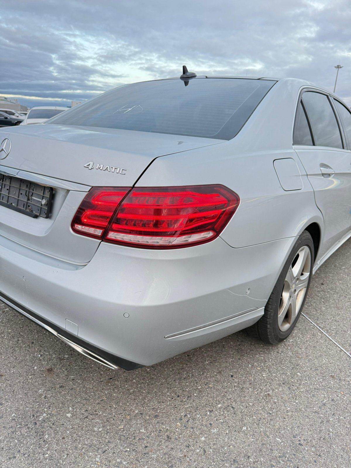 Mercedes-Benz E250 CDI 4MATIC 2014 - Silver — Korean used car export by HD Trading (photo 12)