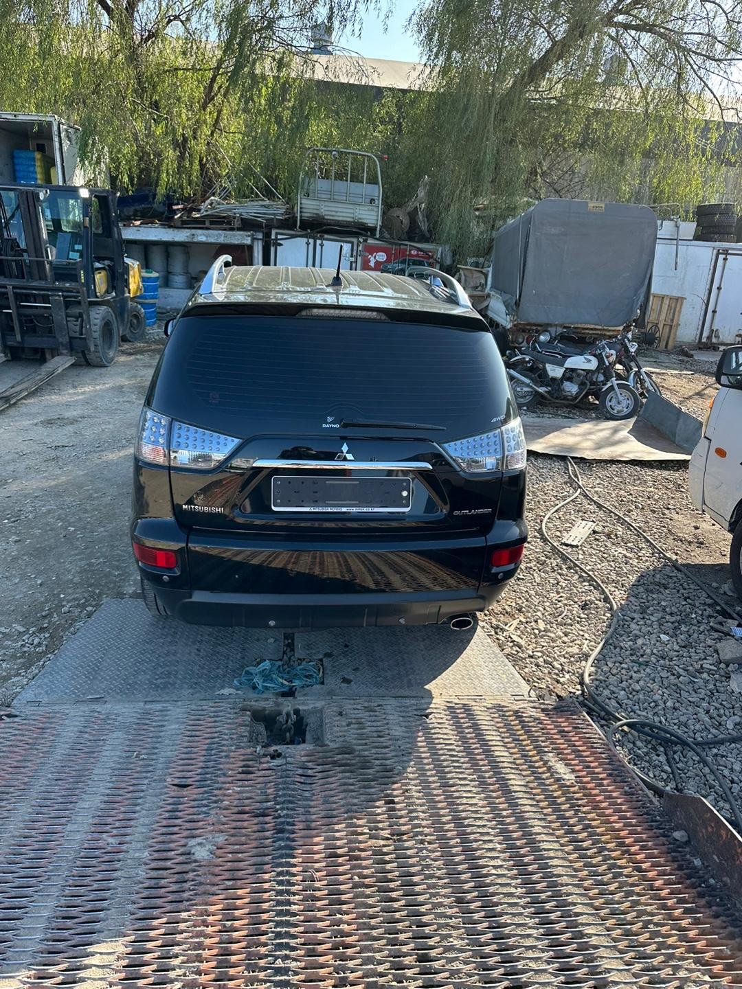 Mitsubishi Outlander 2010 - black — Korean used car export by HD Trading (photo 3)