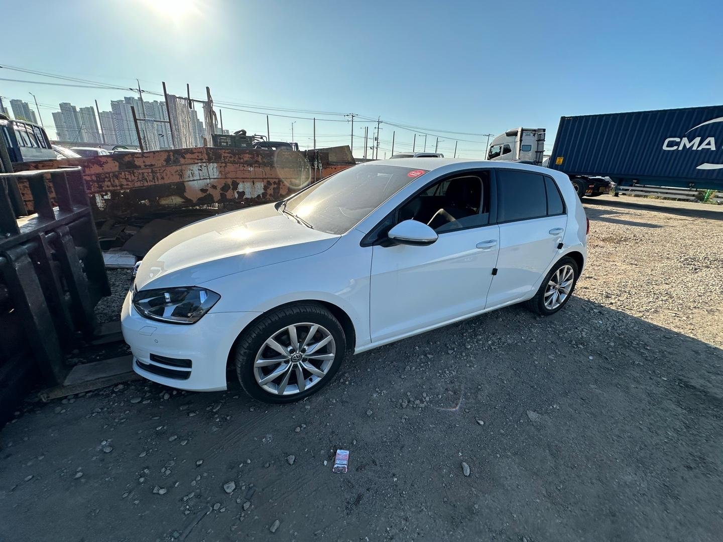 Volkswagen Golf 1.6 TDI BlueMotion 2014 - white — Korean used car export by HD Trading (photo 2)