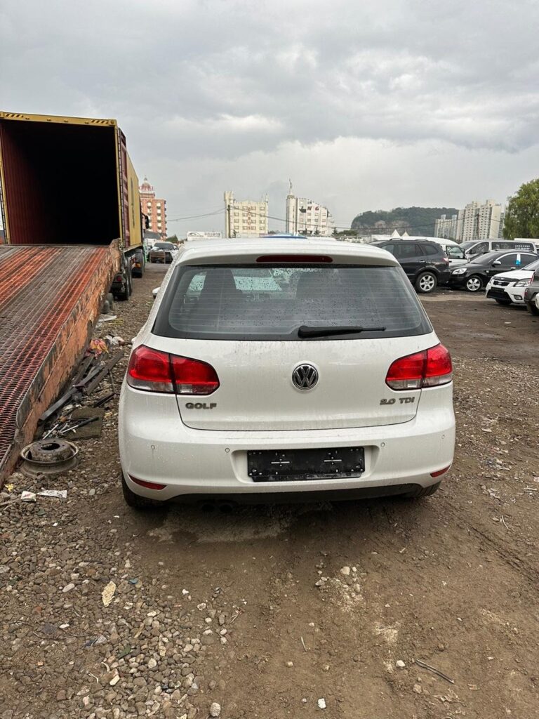 Volkswagen Golf 2.0 TDI 2011 – White