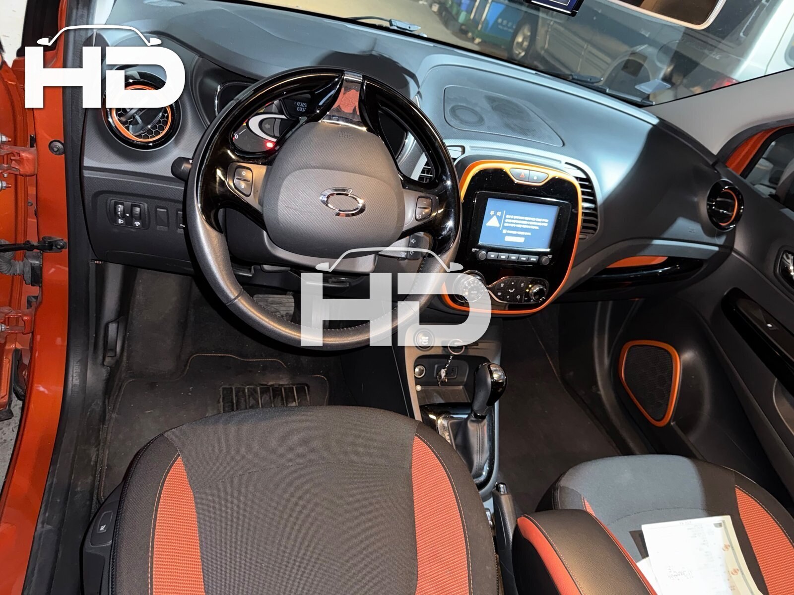 Renault Samsung QM3 2015 - Orange — Korean used car export by HD Trading (photo 24)